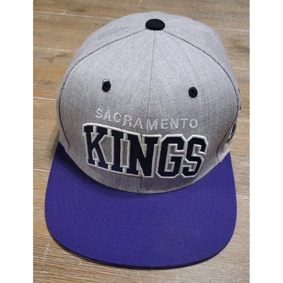 Sacramento KINGS Gray Purple Hat Snapback Mitchell & Ness NBA Cap Big Script - Picture 1 of 7